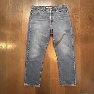 Levi's Wedgie Straight Jeans Women's Size 32 Button Fly  Big E